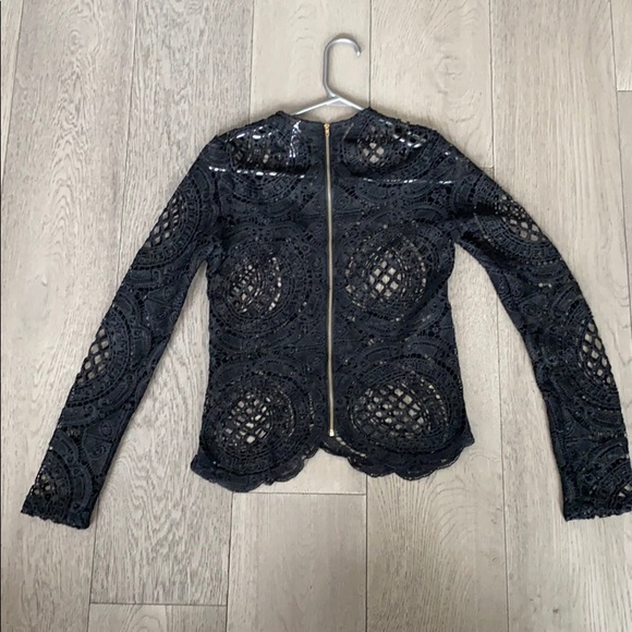 BLACK LACE TOP - Picture 2 of 3